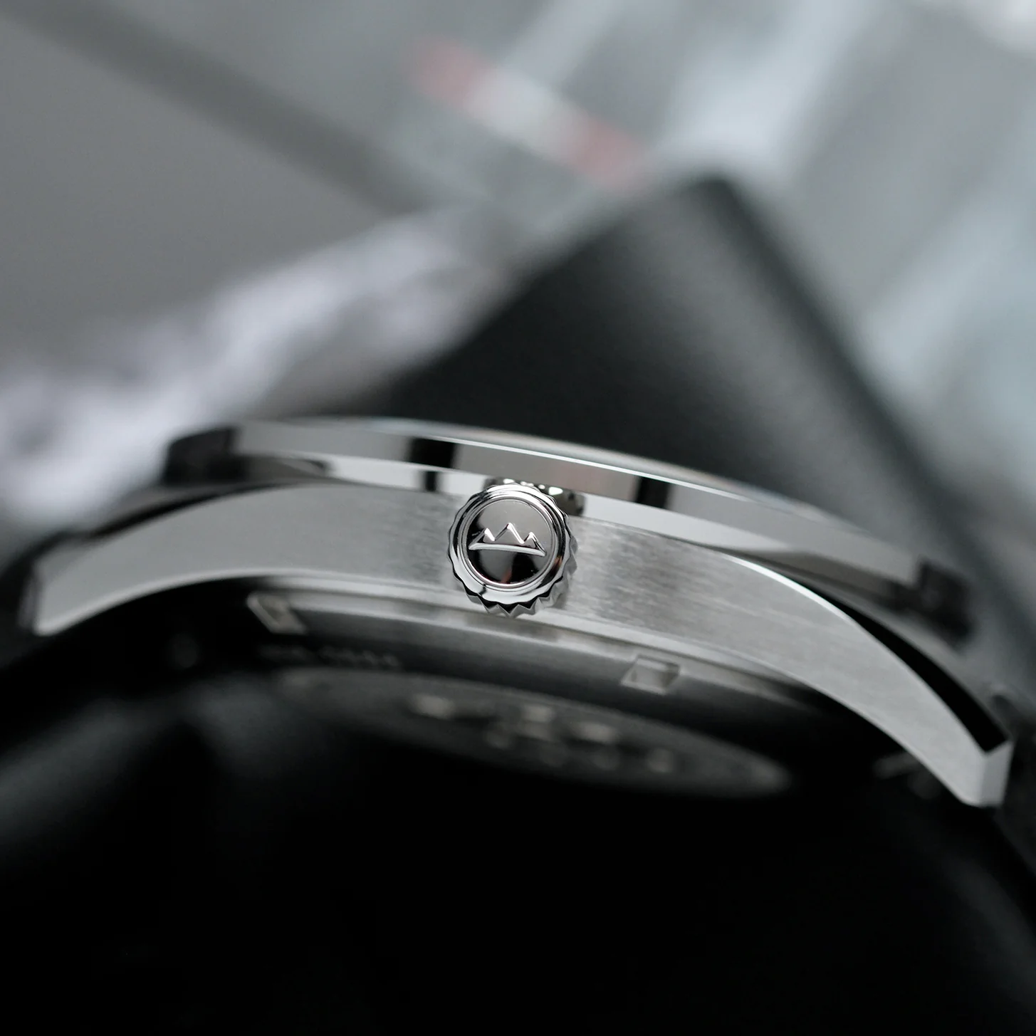 1956 3H Black - Image 4