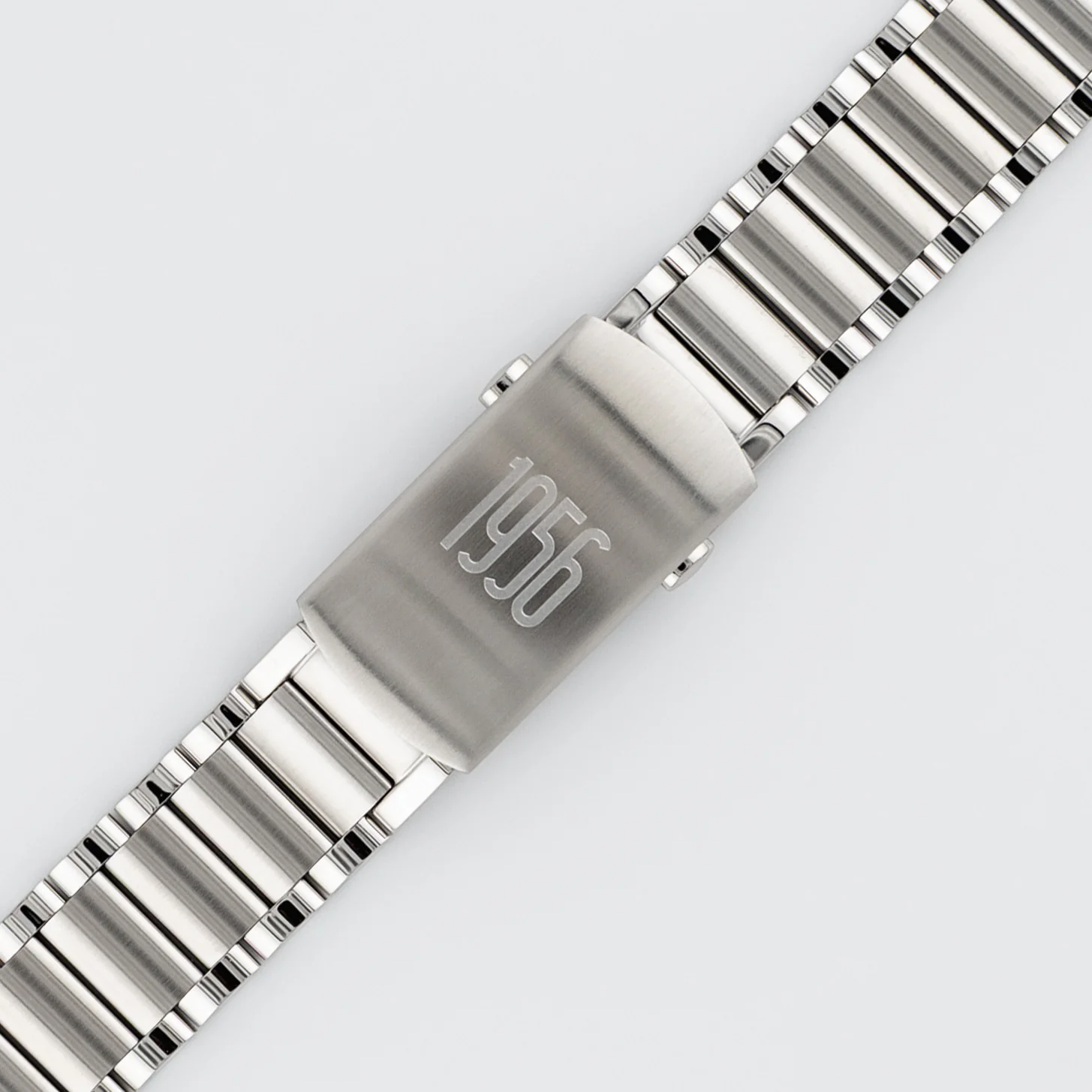 1956 Metal Bracelet - Image 4