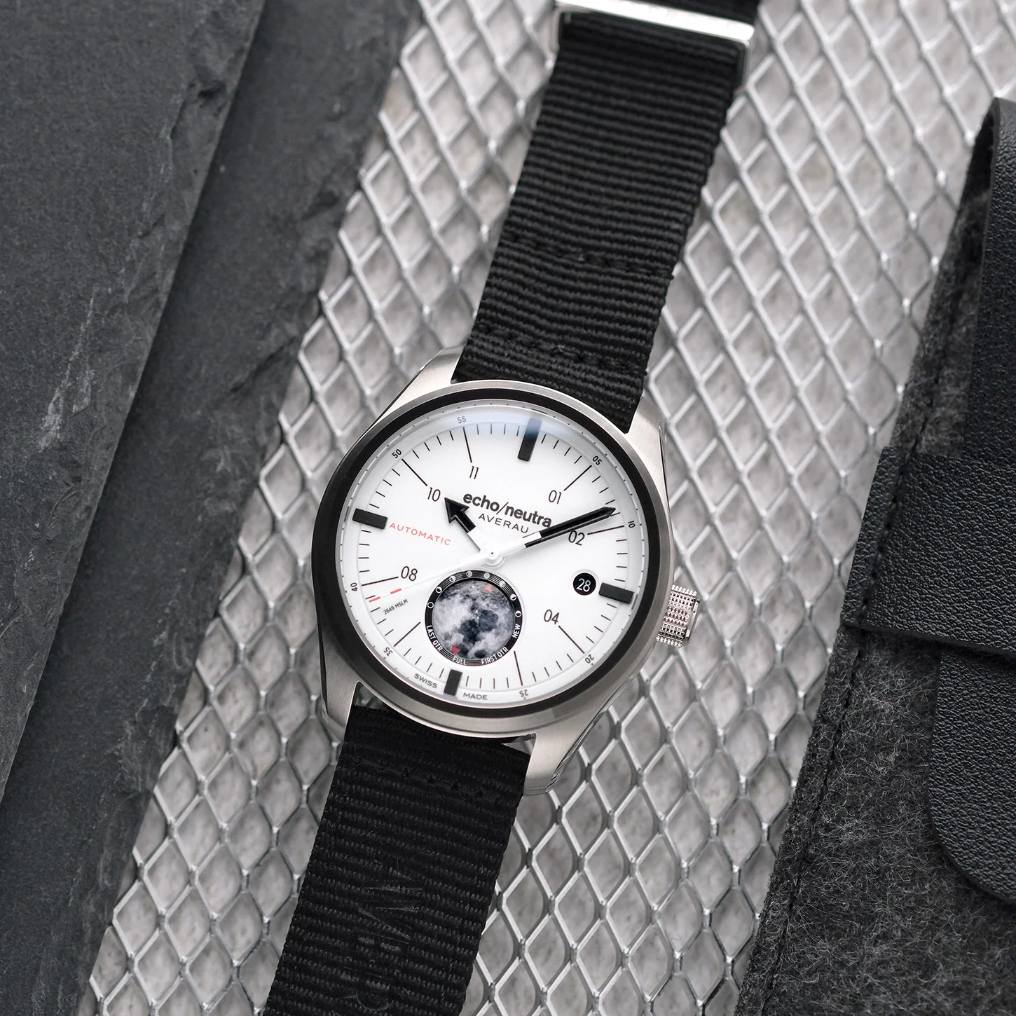 AVERAU 39 Moon phase “Big Moon” White - Image 5